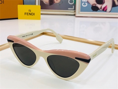 Fendi sunglass-580